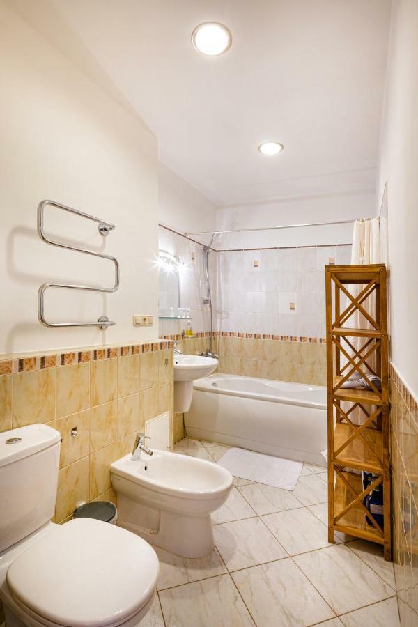 Dzirnavu Street Apartment In City Center Рига Екстериор снимка